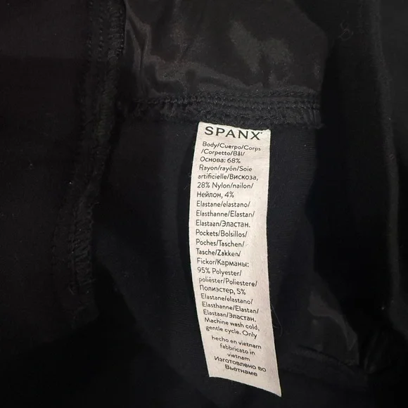SPANX SPANXsmooth™ PerfectFit Ponte Wide Leg Pant in
Classic Black NWOT S - Picture 15 of 16